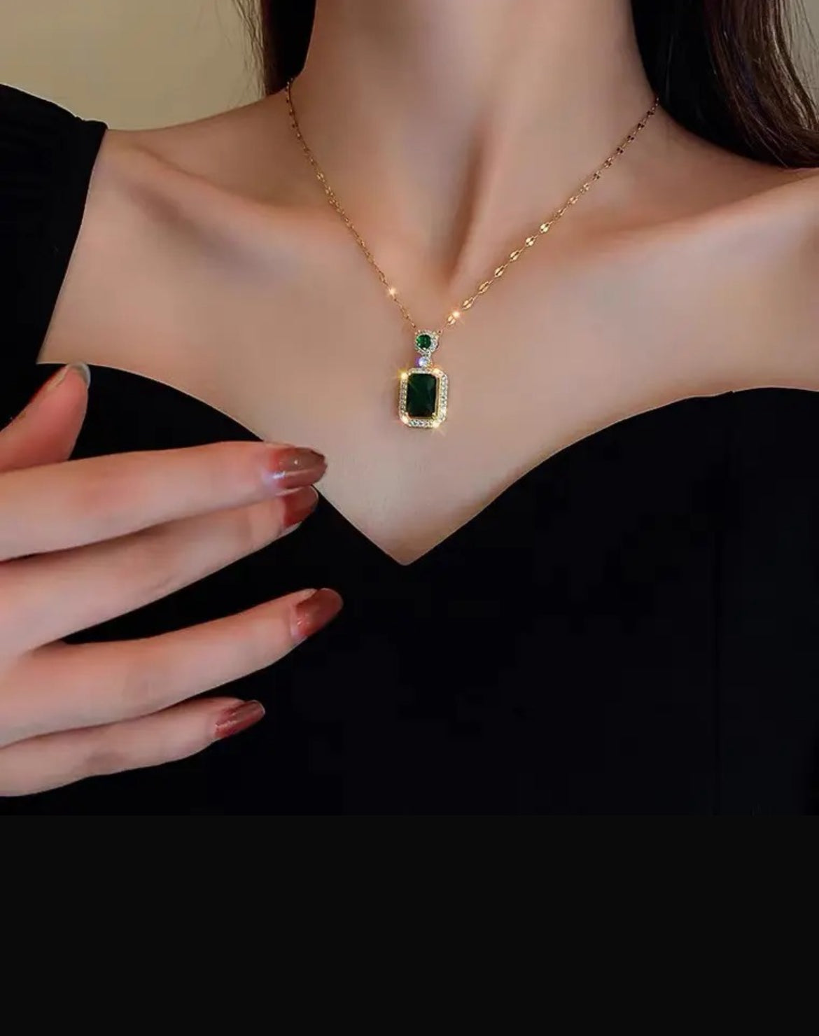 Emerald Green Stone Gold Plated Jewellery Set (Necklace, Earrings & Ring)
